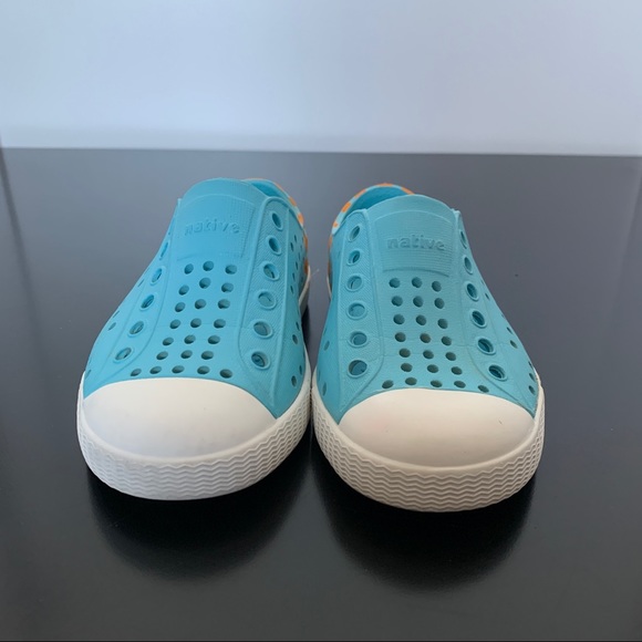 Native Shoes - Blue with Orange Chevron Diagonal Stripes - Picture 3 of 12